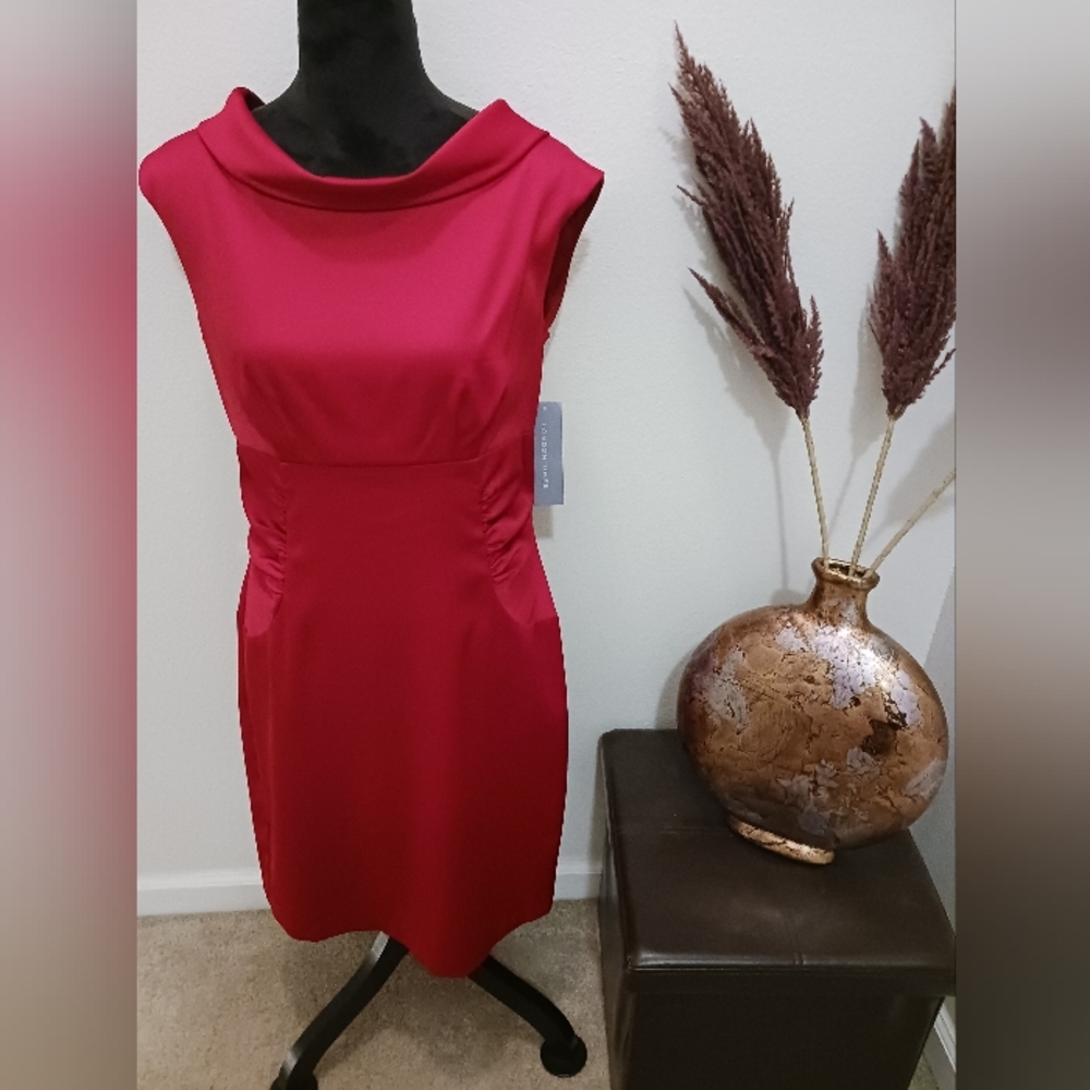 NWT Red London Times Dress Size 10
